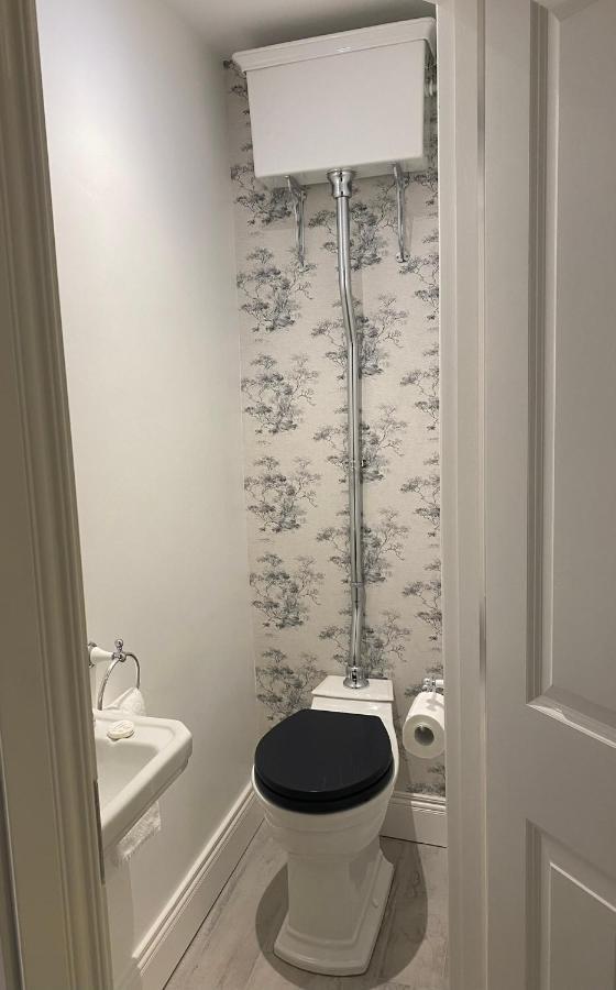 Number 31 Boutique Townhouse Hotell Galway Exteriör bild