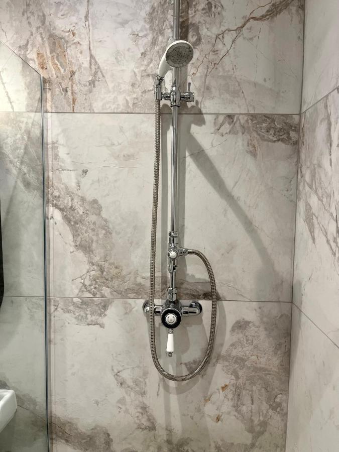 Number 31 Boutique Townhouse Hotell Galway Exteriör bild